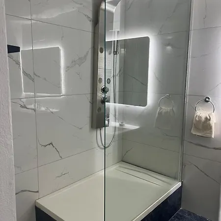 Summer Getaway 3bed,private Pool Apartmán *