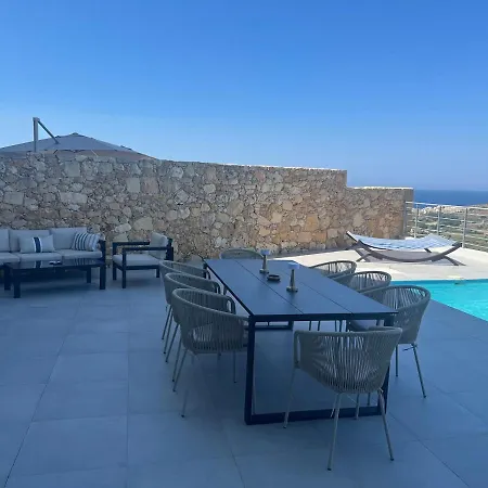 Lägenhet Summer Getaway 3bed,private Pool *