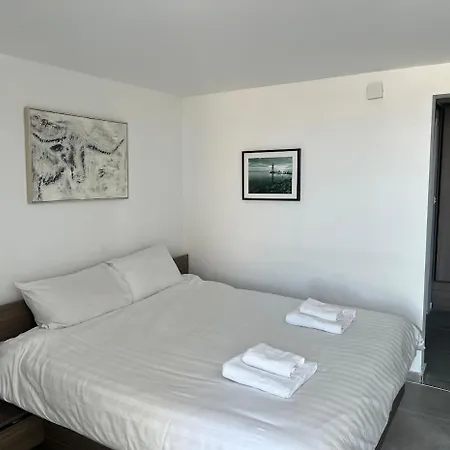 Summer Getaway 3bed,private Pool Lägenhet *